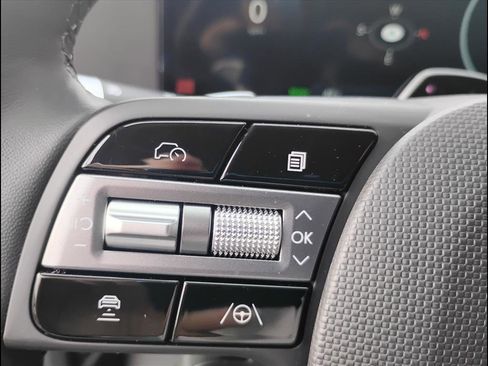 New 2025 Hyundai Ioniq 5 SEL image 25