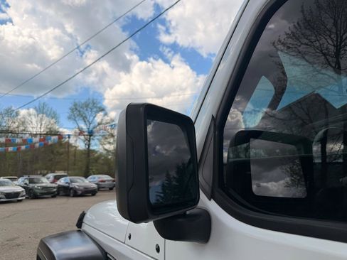 Used 2018 Jeep Wrangler Unlimited Sport S image 15