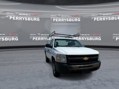 Used 2013 Chevrolet Silverado 1500 W/T RWD image 2