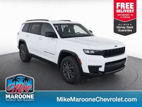 Used 2024 Jeep Grand Cherokee L Laredo RWD image 1