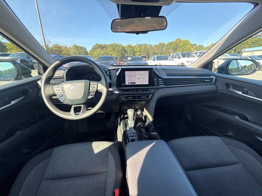 Used 2025 Toyota Camry LE FWD image 11