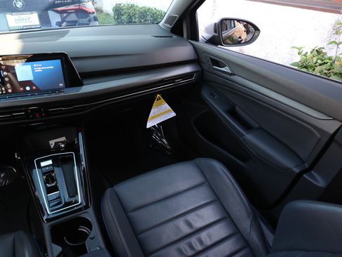 Used 2023 Volkswagen Golf R 2.0T image 26