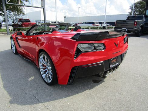 Used 2019 Chevrolet Corvette Z06 RWD image 7