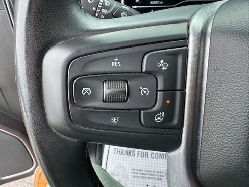 Used 2024 GMC Sierra 3500 SLT w/ SLT Premium Package image 20