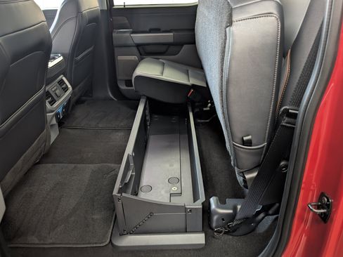 Used 2025 Ford F150 Lariat w/ Equipment Group 502A High AWD/4WD image 8