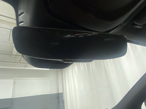 Certified 2024 Volvo XC60 T8 Ultimate w/ Climate Package image 28