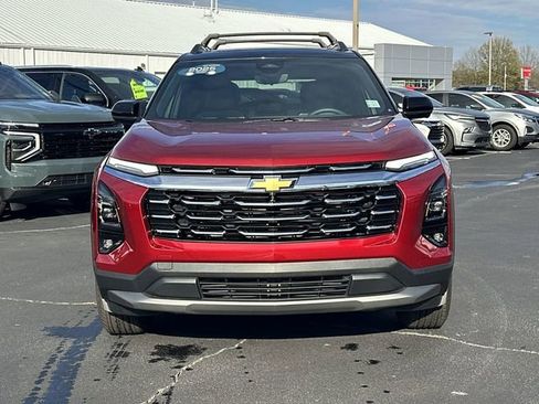 Certified 2025 Chevrolet Equinox LT w/ Convenience Package II AWD/4WD image 3