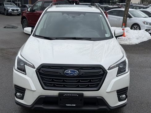 Used 2023 Subaru Forester Premium image 2