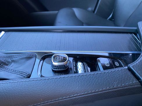 Used 2020 Volvo XC90 T6 Momentum image 62