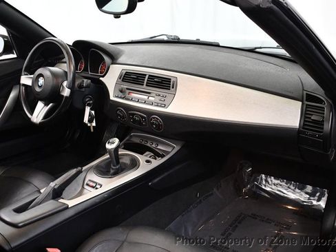 Used 2003 BMW Z4 3.0i RWD image 16