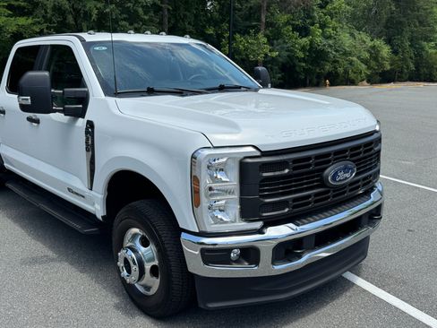 Used 2024 Ford F350 XL AWD/4WD image 18