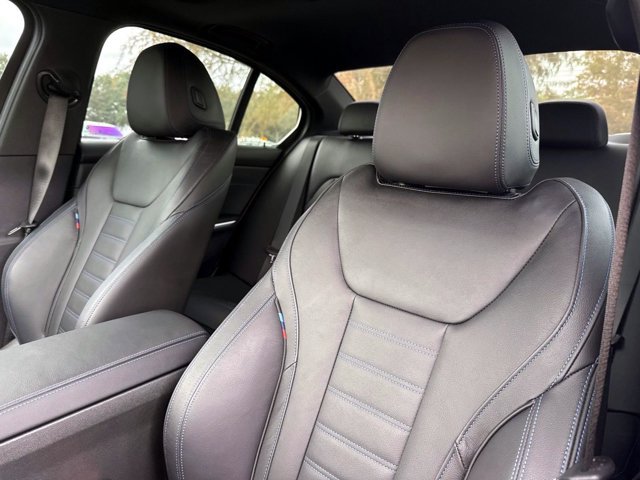 Used 2025 BMW M340i w/ Premium Package RWD image 18