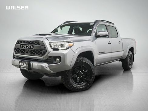Used 2017 Toyota Tacoma TRD Sport w/ Premium & Technology Package AWD/4WD image 1