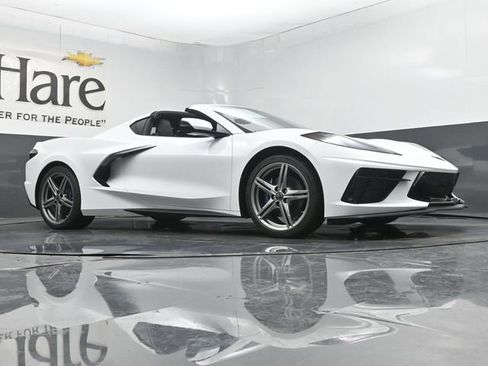 New 2027 Chevrolet Corvette Stingray Coupe w/ 2LT RWD image 2