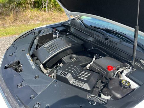 Used 2017 Chevrolet Equinox LS image 28