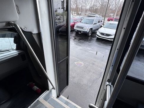 Used 2004 Chevrolet Express 3500 w/ RV Package.  Upfitter Option image 26