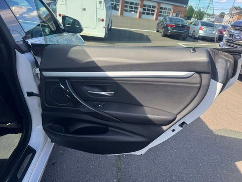 Used 2017 BMW 330i Gran Turismo xDrive AWD/4WD image 23