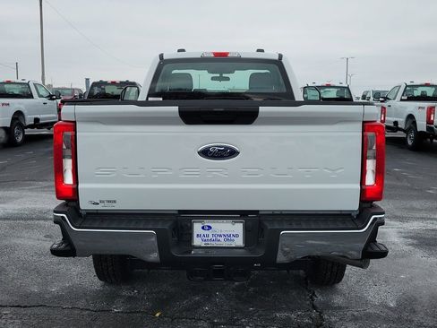 New 2026 Ford F250 XL w/ FX4 Off-Road Package image 5