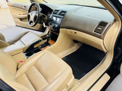 Used 2005 Honda Accord EX-L image 11