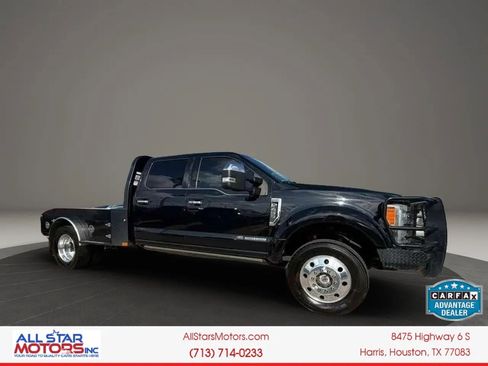 Used 2017 Ford F450 Platinum w/ Platinum Ultimate Package AWD/4WD image 6
