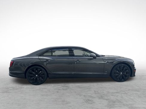 Used 2022 Bentley Flying Spur V8 image 10