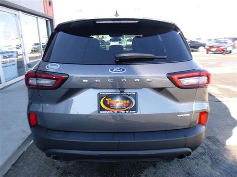 Used 2025 Ford Escape ST-Line image 18