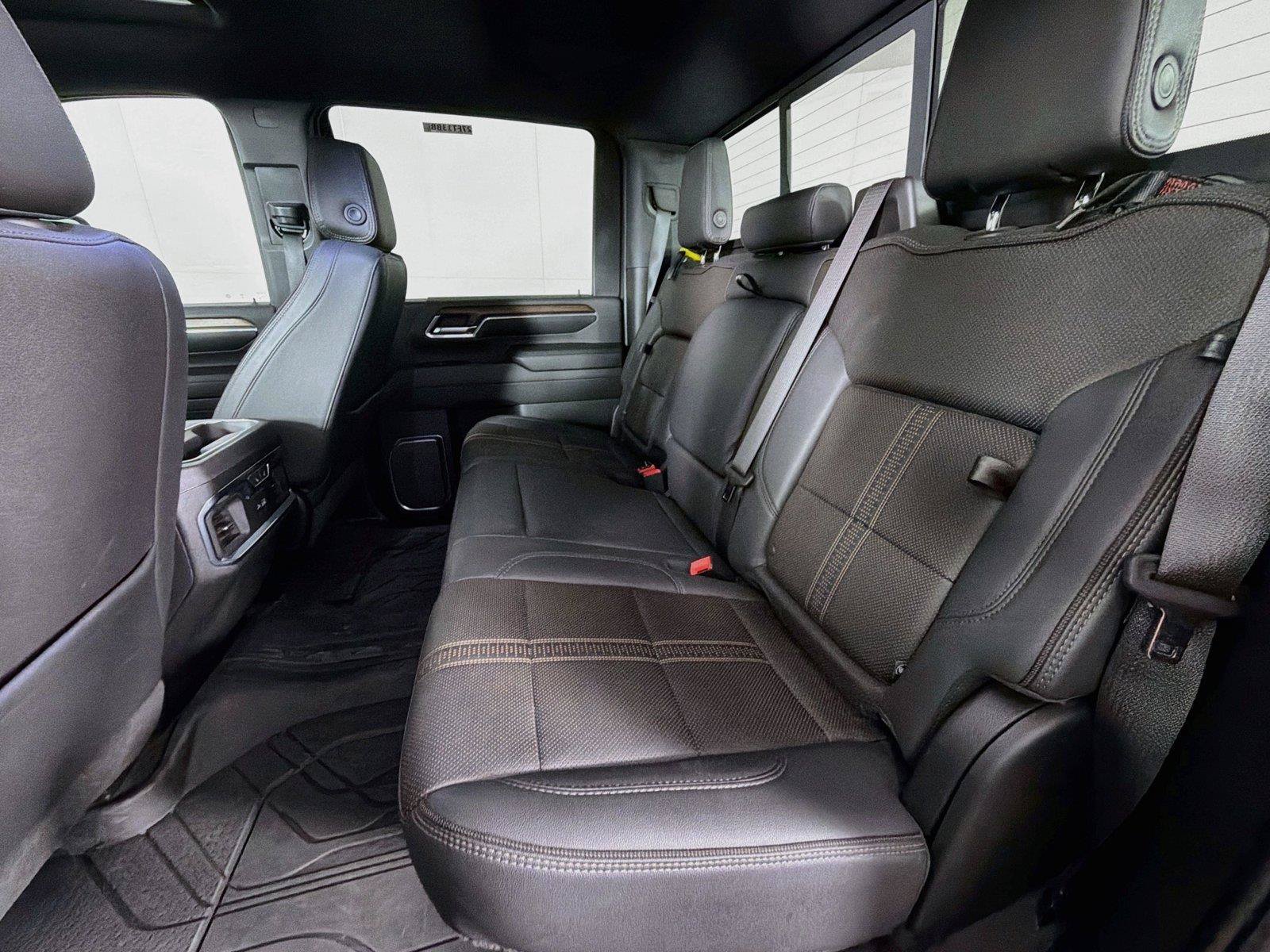 Used 2024 Chevrolet Silverado 3500 High Country w/ High Country Premium Package AWD/4WD image 26
