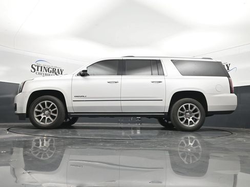 Used 2020 GMC Yukon XL Denali w/ Enhanced Security Package RWD image 29
