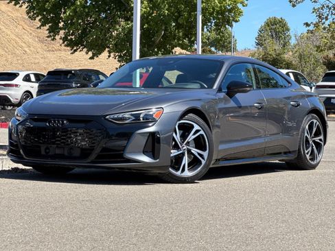 Used 2022 Audi e-tron GT Premium Plus w/ Performance Package AWD/4WD image 2