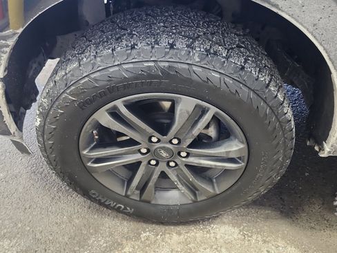 Used 2021 Ford F150 Lariat w/ Equipment Group 502A High image 13