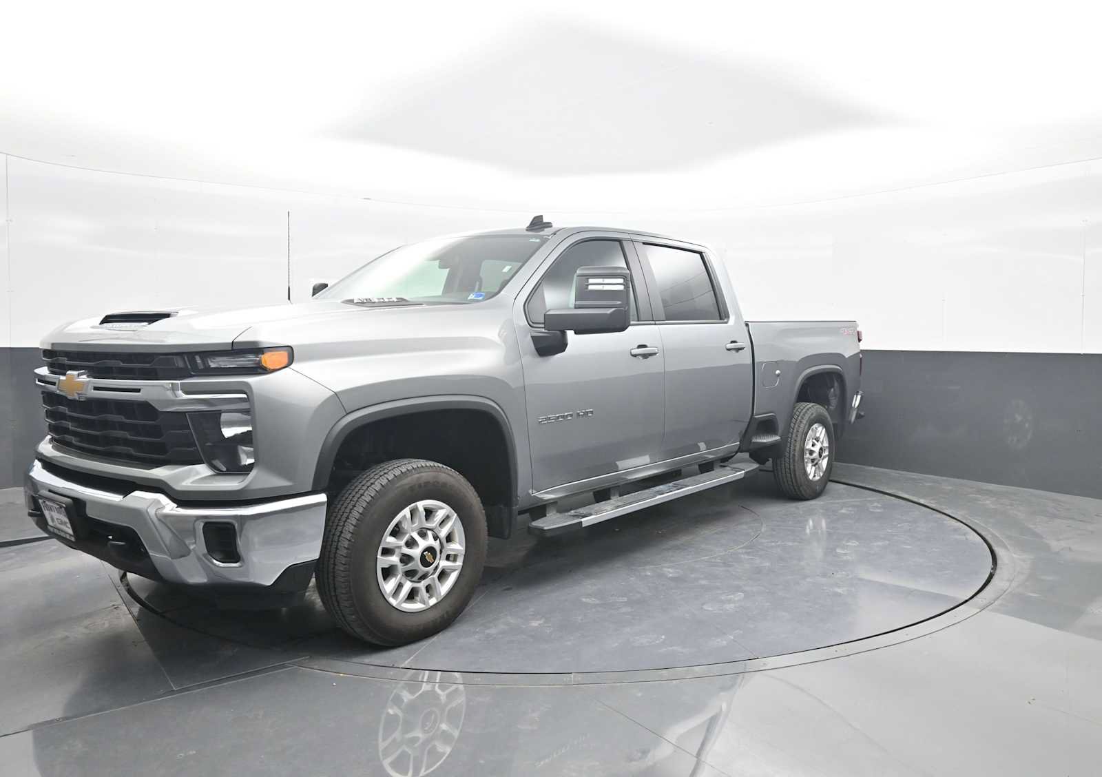 Used 2026 Chevrolet Silverado 2500 LT AWD/4WD image 4