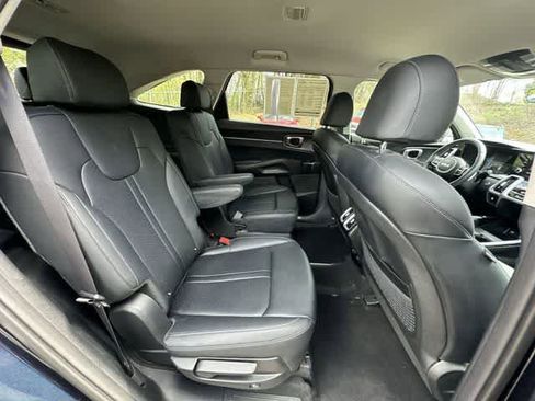 Used 2023 Kia Sorento EX AWD/4WD image 24