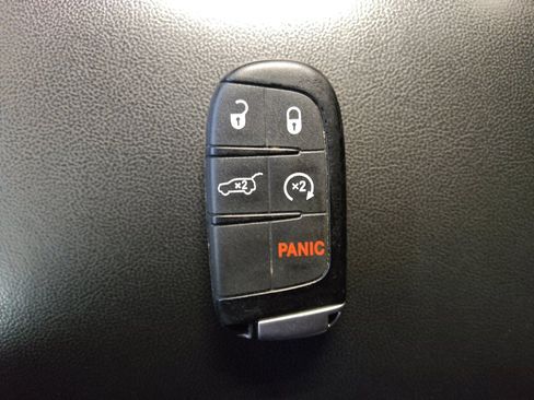 Used 2016 Jeep Grand Cherokee Limited 75th Anniversary image 32