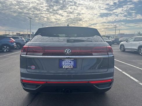 New 2026 Volkswagen Atlas Cross Sport SE AWD/4WD image 7