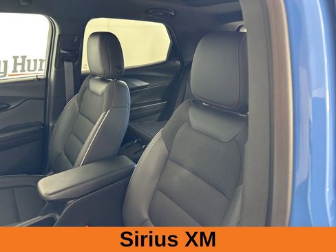 Used 2023 Chevrolet TrailBlazer RS w/ Sun and Liftgate Package AWD/4WD image 9