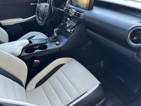 Used 2021 Lexus IS 350 F Sport image 19