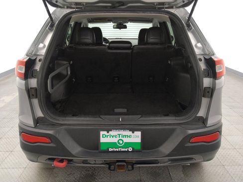 Used 2015 Jeep Cherokee Trailhawk w/ Cold Weather Group AWD/4WD image 29