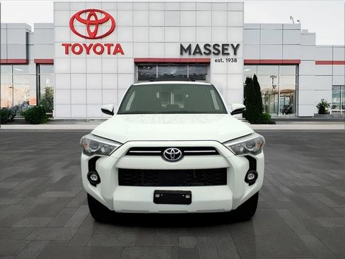Used 2023 Toyota 4Runner SR5 Premium image 8