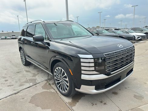 New 2026 Hyundai Palisade Calligraphy image 2