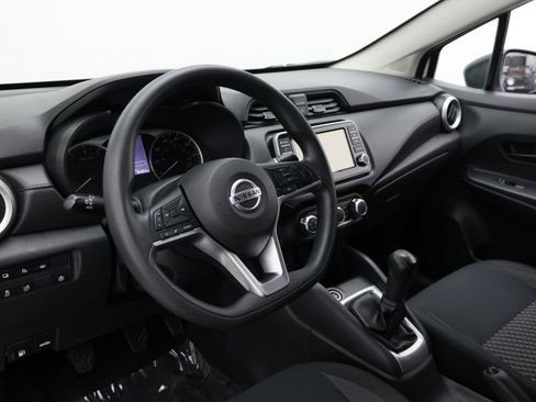 Used 2020 Nissan Versa S FWD image 10