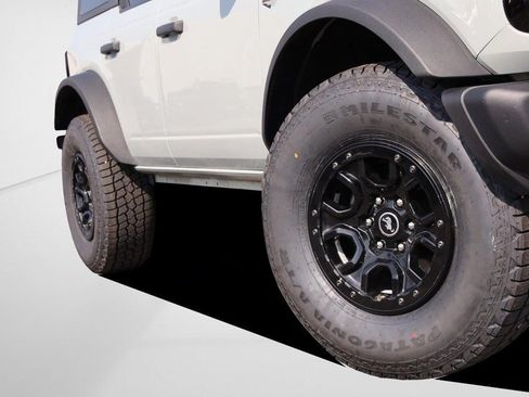 Used 2023 Ford Bronco Wildtrak AWD/4WD image 3