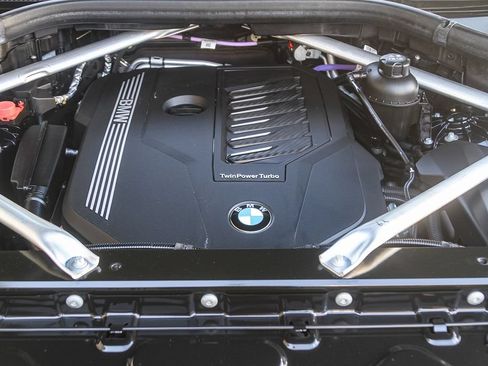 Used 2023 BMW X5 sDrive40i w/ M Sport Package RWD image 23
