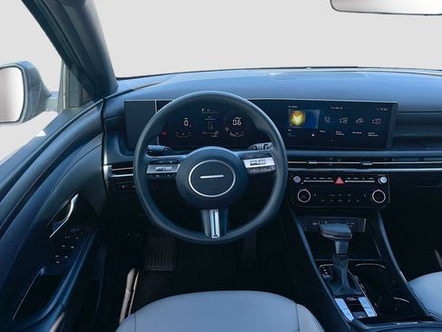 Used 2025 Hyundai Santa Cruz SEL FWD image 21