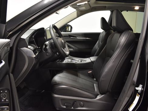 Certified 2025 INFINITI QX60 Luxe w/ Cargo Package image 11