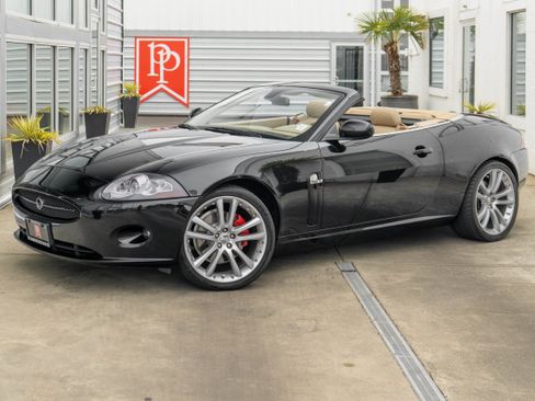 Used 2007 Jaguar XK Convertible RWD image 2