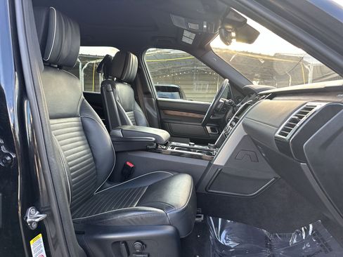 Used 2020 Land Rover Discovery HSE Luxury AWD/4WD image 24