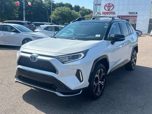 Used 2021 Toyota RAV4 XSE AWD/4WD image 3