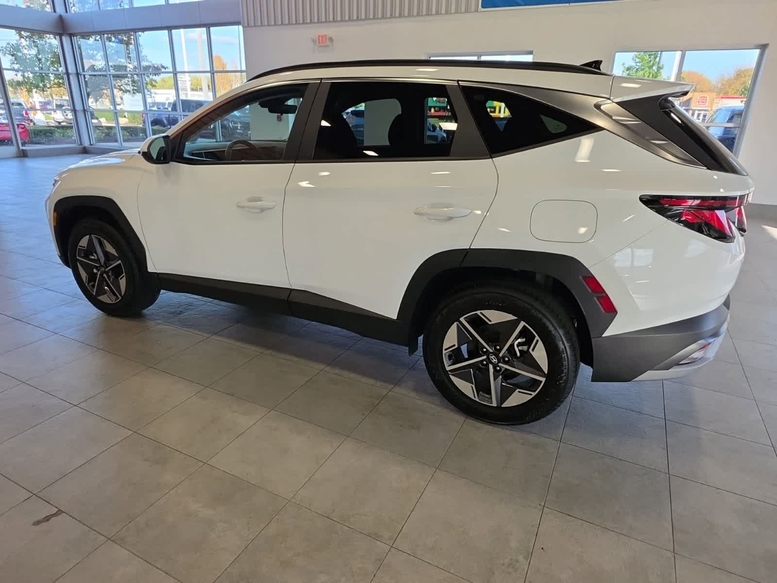 Used 2025 Hyundai Tucson SEL AWD/4WD image 12