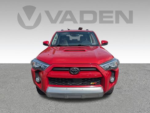 Used 2020 Toyota 4Runner TRD Off-Road Premium AWD/4WD image 29