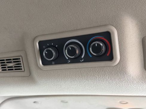 Used 2018 Chevrolet Express 3500 LT w/ LT Preferred Equipment Group RWD image 24